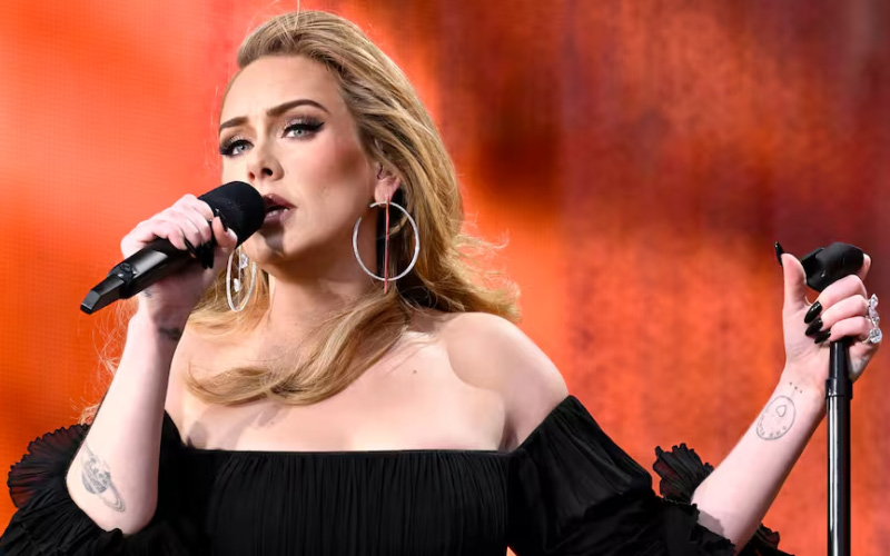 Adele podría explorar la ópera en la gran pantalla con la cinta Cry to Heaven