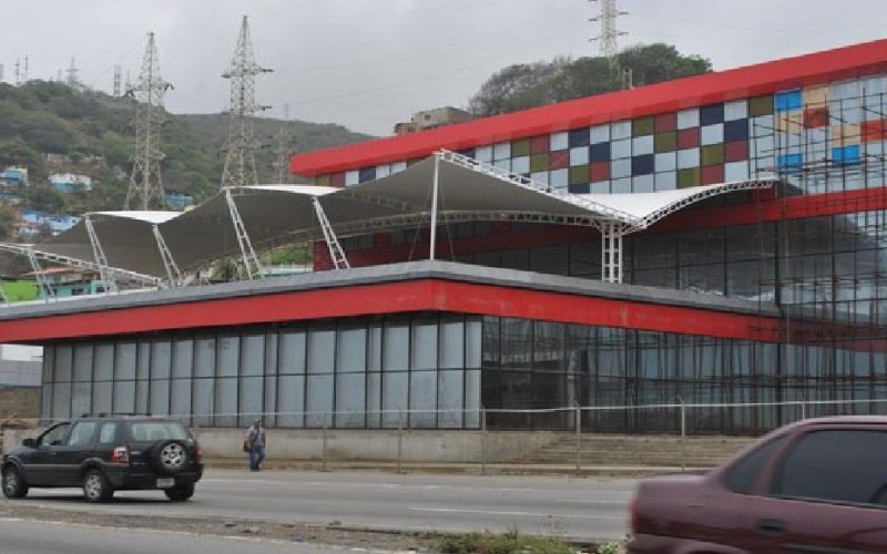 Labores de recuperación del Terminal de La Guaira avanzan en un 70%