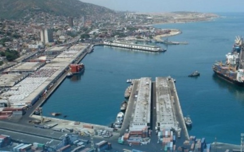 Puerto de La Guaira reactiva sus operaciones al 100 % a casi dos meses de los terremotos