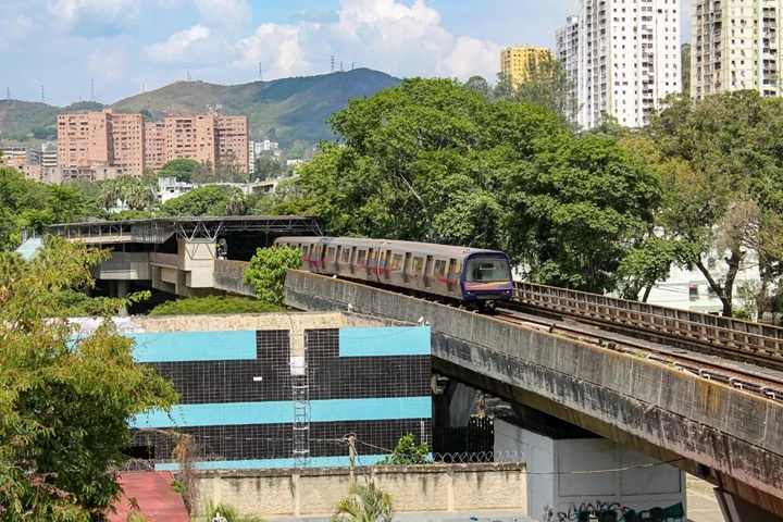 Realizan inspección en tramo Caricuao-Mamera de la línea 2 del Metro de Caracas